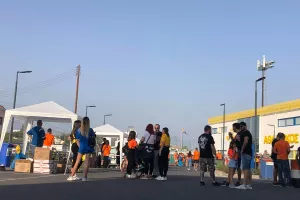 Οι ΕΚΠΛΗΞΕΙΣ από το πάρτι των Πορτοκαλί (βίντεο/φώτος)