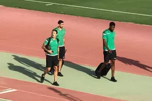 Ομόνοια/Άφιξη στο "Στέλιος Κυριακίδης" (φώτος/βίντεο)