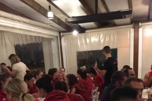 Θύρα 7/Δεξίωση 