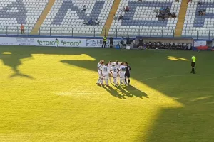 ΠΕΝΤΑΡΑ με Σούπερ - Ράγιος! (Φώτος)