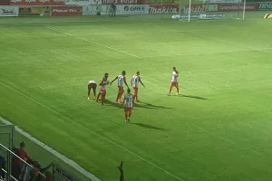Ανατροπή στην ανατροπή και ΝΕΑ ΣΑΛΑΜΙΝΑ! (φώτος)