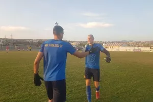(ΦΩΤΟΣ) ΕΞΑΡΑ η ΑΕΛ! 