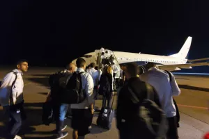 (ΦΩΤΟΣ) ΠΕΤΑΞΕ... με ΤΡΙΠΟΝΤΟ στις αποσκευές