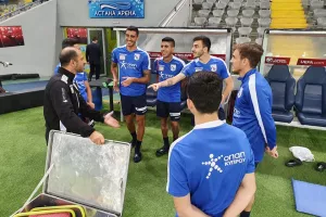 Πειράγματα... με Οκκά (φώτος)