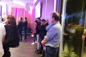 Χαλαρή βραδιά και γνωριμία με την ομάδα της Cablenet (Φώτος)