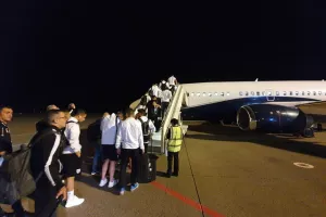 (ΦΩΤΟΣ) ΠΕΤΑΞΕ... με ΤΡΙΠΟΝΤΟ στις αποσκευές
