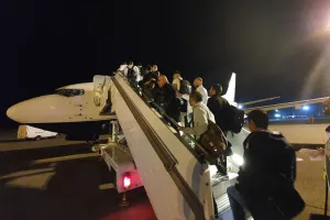(ΦΩΤΟΣ) ΠΕΤΑΞΕ... με ΤΡΙΠΟΝΤΟ στις αποσκευές