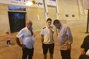 Κουβεντούλα με τον παππού - πάει Πειραιά την Τρίτη! 