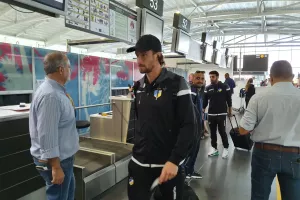 ΦΩΤΟΡΕΠΟΡΤΑΖ-βίντεο: Πέταξε για Μπακού το ΑΠΟΕΛ