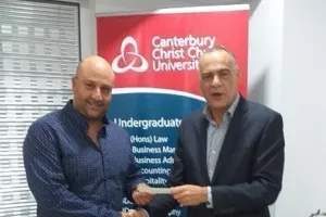 Ακρίτας για Alexander College