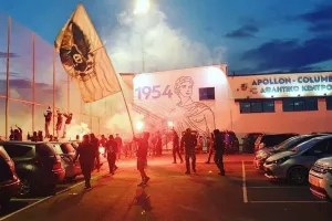 ΟΡΓΑΝΩΜΕΝΟΙ ΑΠΟΛΛΩΝΑ/"Αυτοί που σαν αδέλφια ενώνονται..."