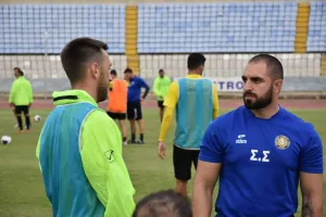 (ΦΩΤΟΣ) Συνέχισε για Καρμιώτισσα 