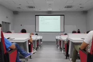(Φώτος) Διάλεξη προς τους γονείς