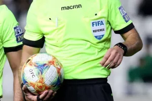 ΑΥΤΟΙ σφυρίζουν σε ΜΑΚ και Τσίρειο