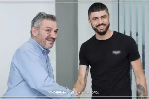 ΕΚΛΕΙΣΕ... στην Ομόνοια