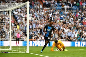 Ρεάλ – Μπριζ: Απίθανη κίνηση άθελά του, VAR και 0-1 (βίντεο)