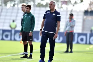 ΑΠΟΕΛ Κ19/Ο Σατσιάς "κάρφωσε" την Καμπάλα και ΠΡΟΚΡΙΘΗΚΕ! (φώτος)