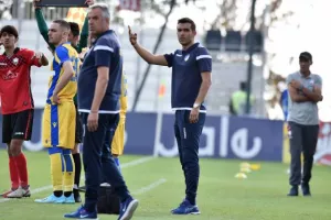 ΑΠΟΕΛ Κ19/Ο Σατσιάς "κάρφωσε" την Καμπάλα και ΠΡΟΚΡΙΘΗΚΕ! (φώτος)