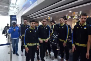 ΦΩΤΟΣ/"Πέταξε" για Αζερμπαϊτζάν και η Κ19 του ΑΠΟΕΛ...