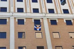 Η σημαία πήγε (και) στη Σεβίλλη 