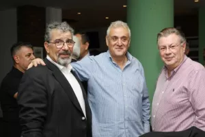 Λώρης: "Ο Παπασταύρου έχει αναλάβει ένα χρέος των 10 εκ. ευρώ/ Θέλουμε 250 χιλ. ευρώ"