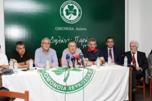 Λώρης: "Ο Παπασταύρου έχει αναλάβει ένα χρέος των 10 εκ. ευρώ/ Θέλουμε 250 χιλ. ευρώ"