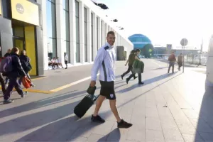 (ΦΩΤΟΣ) Έφτασε Καζακστάν 