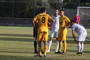 Κούρρης Ερήμης-Αχυρώνας Λιοπετρίου (Φωτορεπορτάζ)