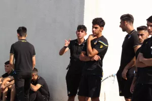 (ΦΩΤΟΣ) Κ17 ΑΠΟΕΛ/πριν την σέντρα