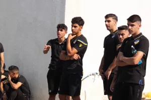 (ΦΩΤΟΣ) Κ17 ΑΠΟΕΛ/πριν την σέντρα