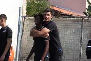 (ΦΩΤΟΣ) Κ17 ΑΠΟΕΛ/πριν την σέντρα