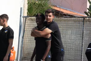 (ΦΩΤΟΣ) Κ17 ΑΠΟΕΛ/πριν την σέντρα