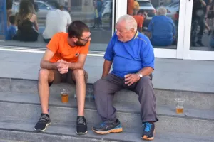 Οι ΕΚΠΛΗΞΕΙΣ από το πάρτι των Πορτοκαλί (βίντεο/φώτος)