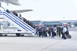 ΦΩΤΟΡΕΠΟΡΤΑΖ-βίντεο: Πέταξε για Μπακού το ΑΠΟΕΛ