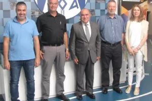 Ο Πρόεδρος ΚΟΑ συναντήθηκε με τον Πρόεδρο του Κ.Σ. Τραχωνίου Λεμεσού (φώτος)