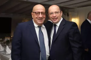 Δεξίωση και... ευχή από ΚΟΥΜΑ (φώτος)