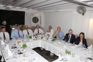 Δεξίωση και... ευχή από ΚΟΥΜΑ (φώτος)