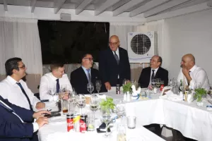 Δεξίωση και... ευχή από ΚΟΥΜΑ (φώτος)