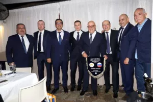 Δεξίωση και... ευχή από ΚΟΥΜΑ (φώτος)