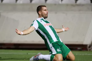 Aπέναντι σε τέσσερις στο ΠΑΠ ο Χάρης!