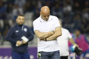 Συγκάτοικοι στην κορυφή... με ισοπαλία (φώτος)