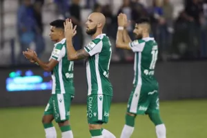 Συγκάτοικοι στην κορυφή... με ισοπαλία (φώτος)