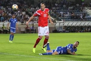 Εφιαλτική βραδιά και πεντάρα απ' την Ρωσία... (φώτος)