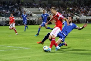 Εφιαλτική βραδιά και πεντάρα απ' την Ρωσία... (φώτος)