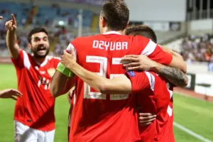 Εφιαλτική βραδιά και πεντάρα απ' την Ρωσία... (φώτος)