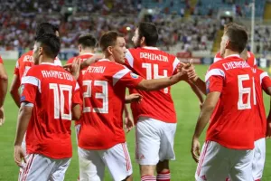Εφιαλτική βραδιά και πεντάρα απ' την Ρωσία... (φώτος)
