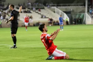 Εφιαλτική βραδιά και πεντάρα απ' την Ρωσία... (φώτος)