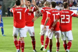Εφιαλτική βραδιά και πεντάρα απ' την Ρωσία... (φώτος)