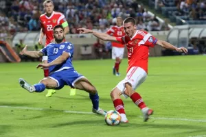 Εφιαλτική βραδιά και πεντάρα απ' την Ρωσία... (φώτος)