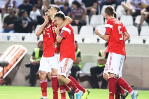 Εφιαλτική βραδιά και πεντάρα απ' την Ρωσία... (φώτος)